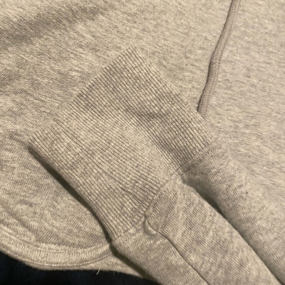 Crop top hoddie - Picture 4 of 6